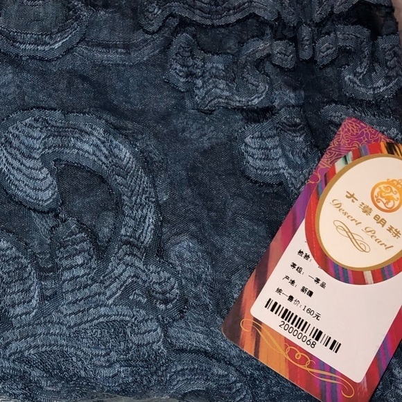 Xinjiang Desert Pearl Scarf/Wrap - Picture 7 of 12